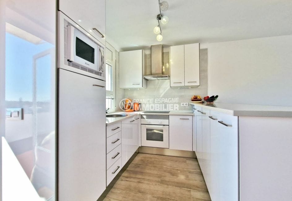 appartement à vendre empuriabrava, 3 pièces 62 m² vue sur lac, cuisine américaine