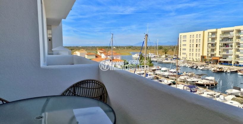 apartment for sale rosas, 2 rooms 53 m² with marina view, recent residence