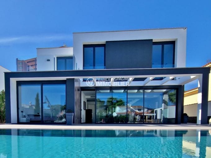 maison a vendre rosas, 5 pièces 265 m² avec amarre, villa de luxe vue canal