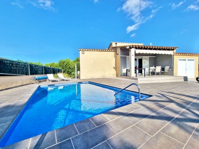 maison a vendre espagne bord de mer, 4 pièces 110 m² avec piscine, villa de plain-pied
