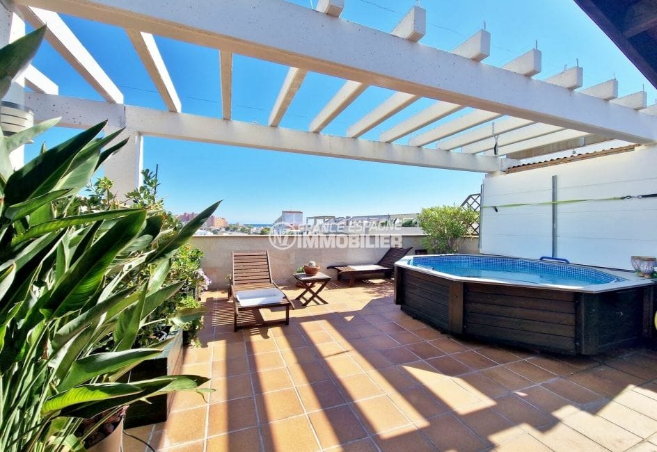 vente appartement rosas, 3 pièces 62 m² avec parking, solarium avec piscine