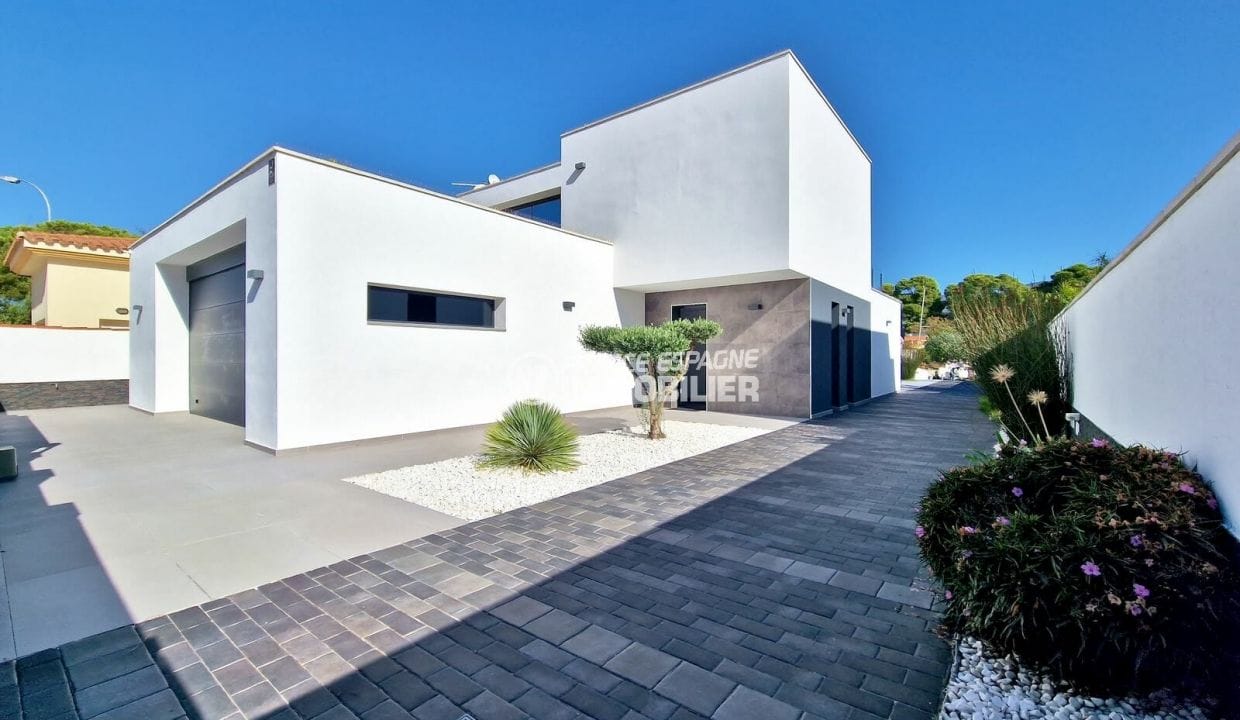 maison a vendre espagne, 5 pièces 265 m² avec amarre, villa individuelle