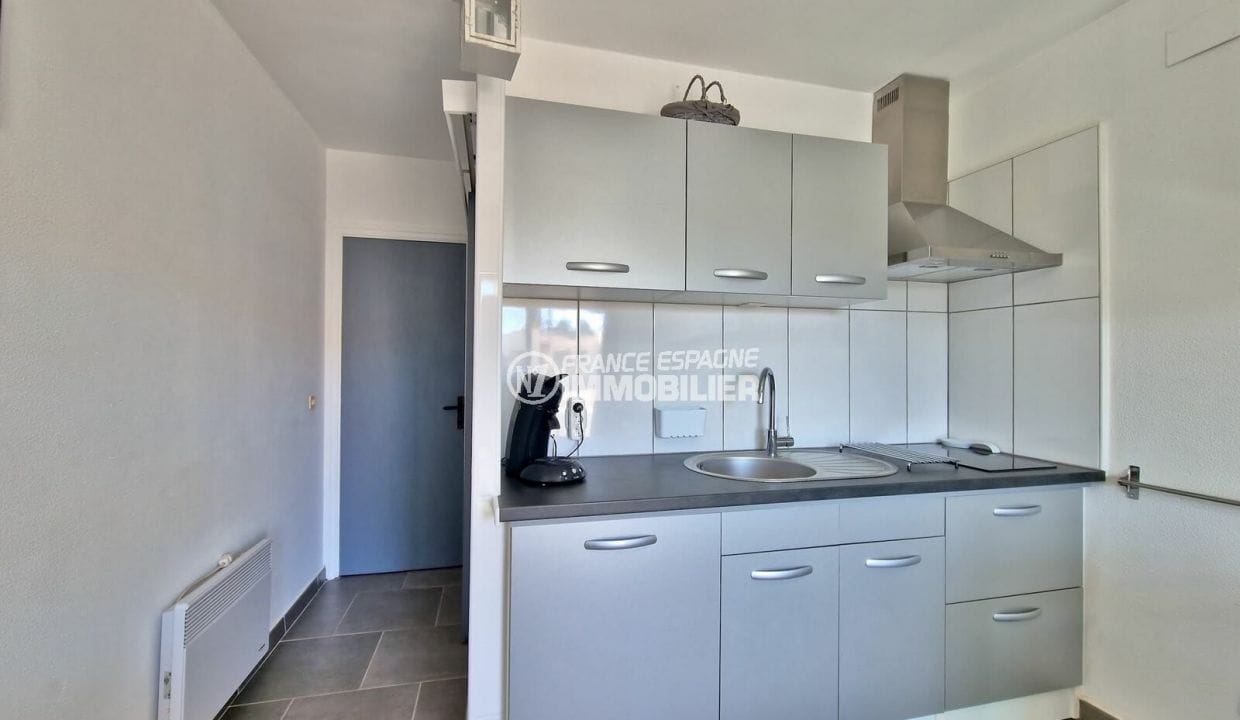 buy apartment empuriabrava, 2 rooms 32 m² renovated, kitchen