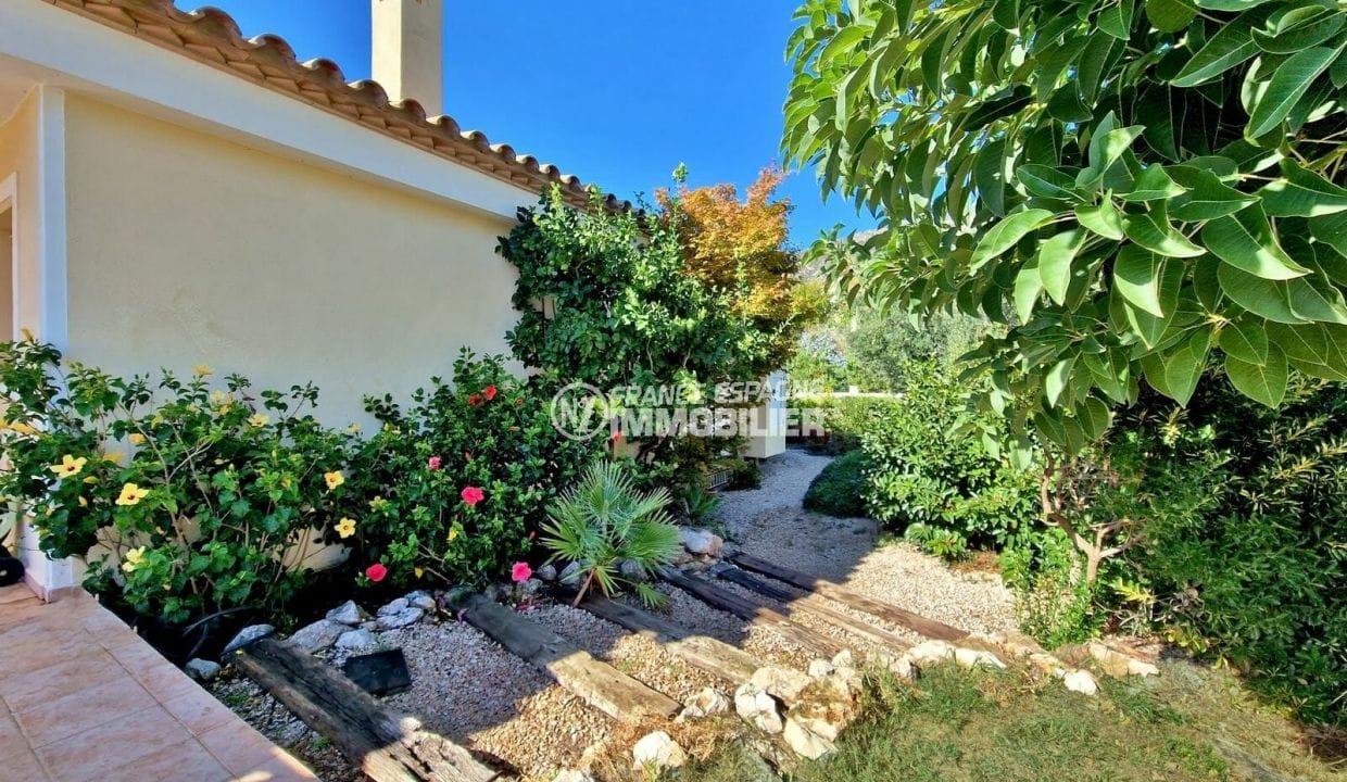 buy house roses spain, 5 rooms 260 m² large garden