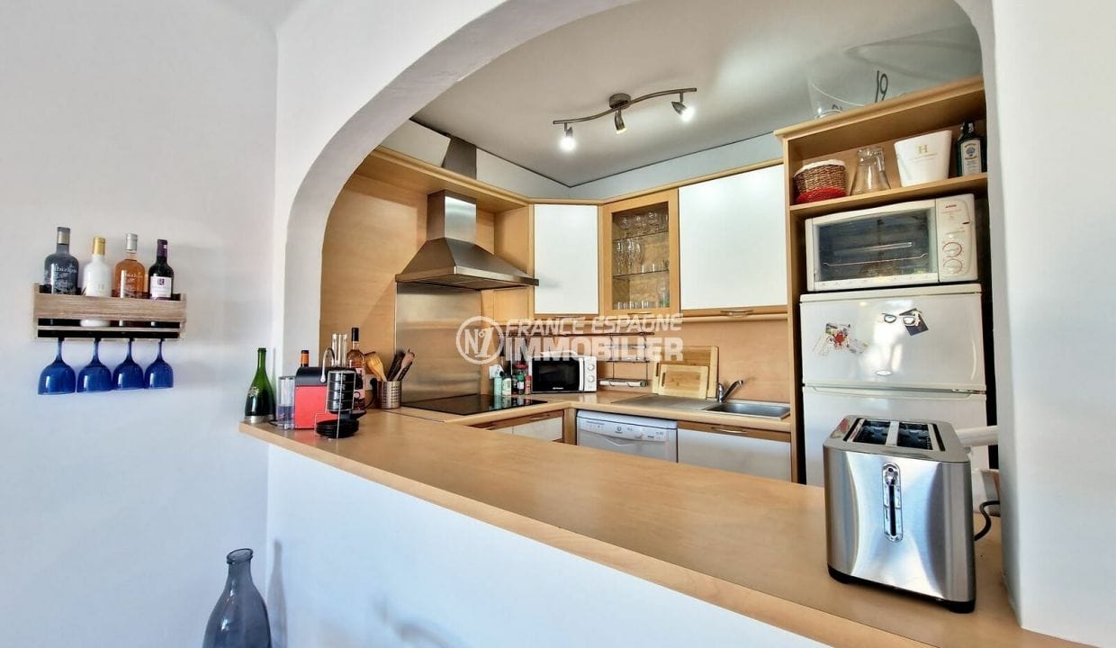 maison a vendre empuriabrava avec amarre, 4 pièces 72 m² vue sur canal, cuisine américaine