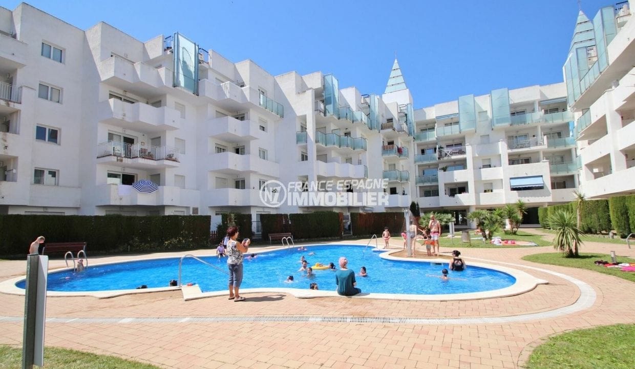 apartment for sale roses spain, 2 rooms 53 m² with marina view, community pool