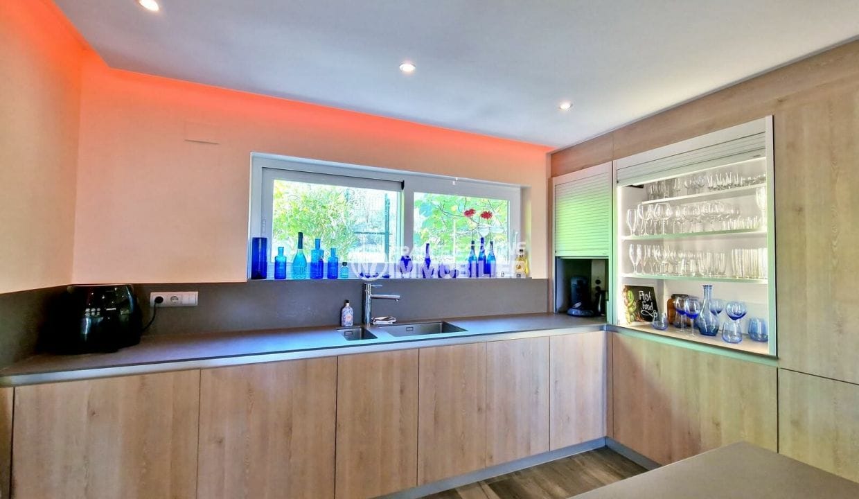 Xalet en venda Rosas España, 7 habitacions 250 m² Vista panoràmica, llums de colors