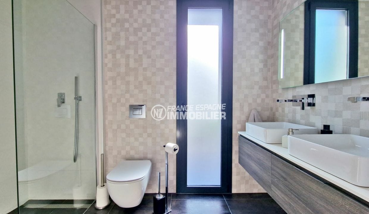 Casa en venda roses, 5 habitacions 265 m² amb amarratge, 1r bany amb dutxa