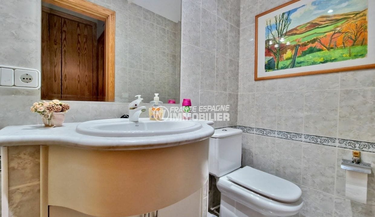 Casa en venda Spain Rosas, 5 habitacions 260 m² Gran parcel·la, lavabo separat