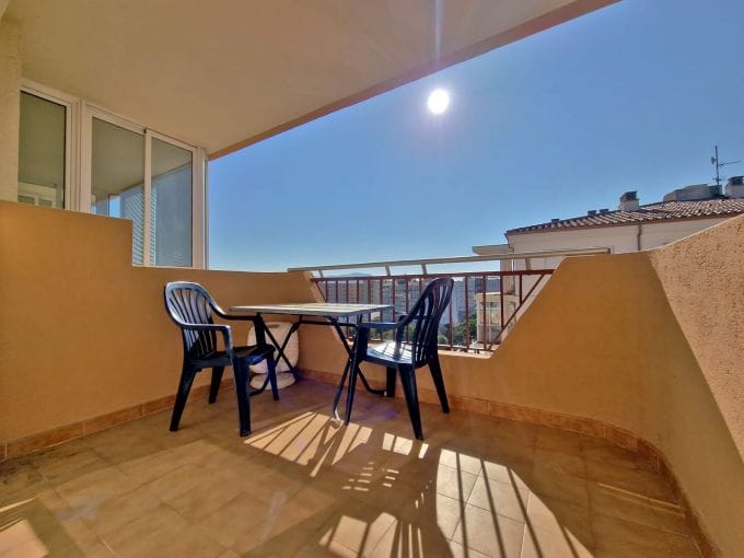apartment for sale rosas, 2 rooms 43 m² beautiful open view, near beach and shops