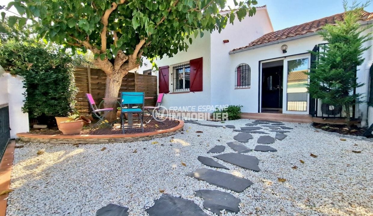 house for sale rosas, 4 rooms 95 m² with garden and terrace, close to all amenities