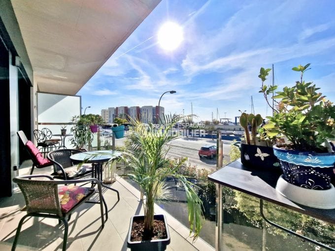 appartement a vendre rosas,3 pièces 66 m² moderne, proche plage et commerces