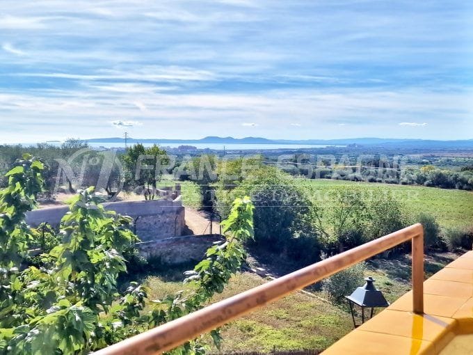 vente immobiliere rosas: villa 3 pièces 165 m² vue sur la baie de roses, vue mer depuis terrasse
