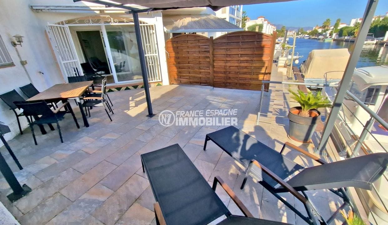 immo empuriabrava, 5 rooms 133 m² with 15m mooring, terrace canal view