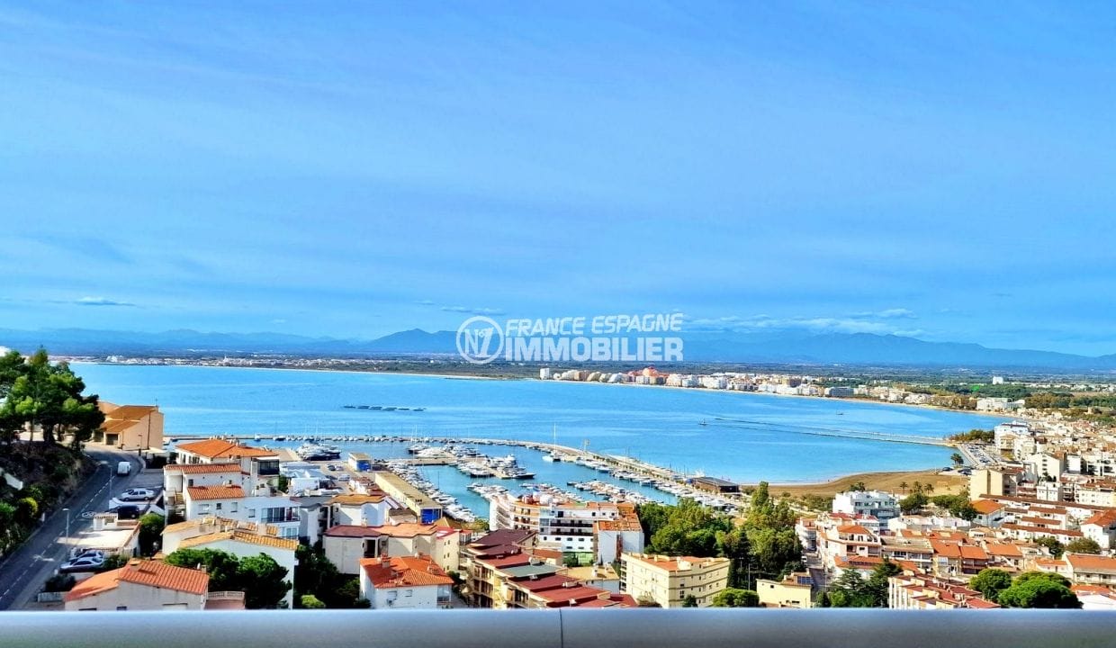 immo roses, 3 rooms 80 m² large terrace 180° view, beautiful sea view