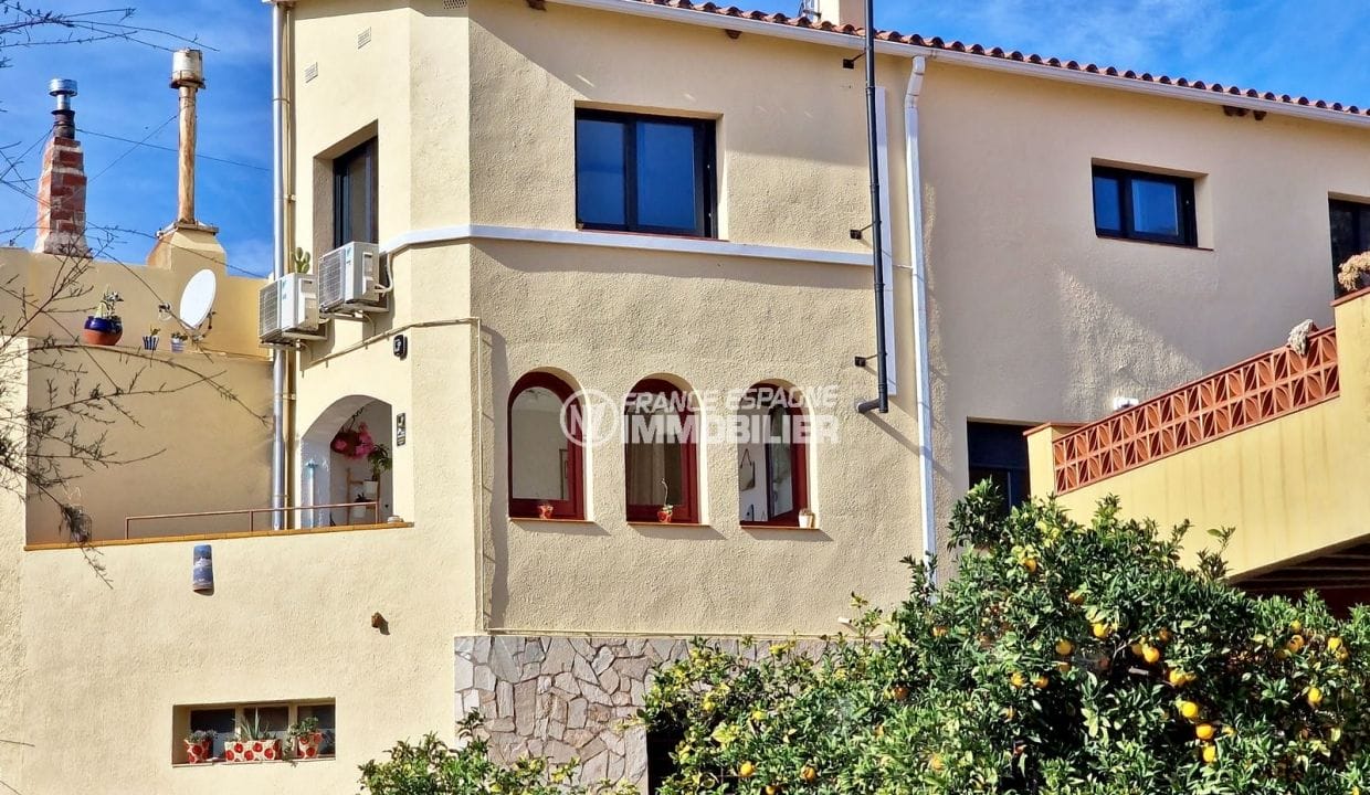 buy house rosas spain, 3 rooms 165 m² view on the bay of roses, facade floors