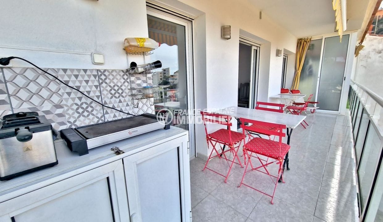 apartment for sale in rosas, 3 rooms 80 m² large terrace sea view, 18m² terrace