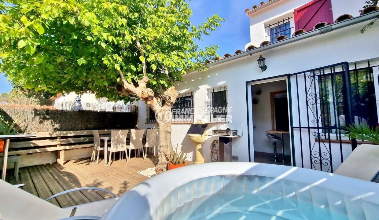 buy house rosas, 4 rooms 95 m² with garden and terrace, jacuzzi in terrace