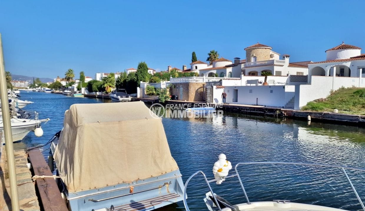 house for sale costa brava, 5 rooms 133 m² with 15m mooring, private mooring