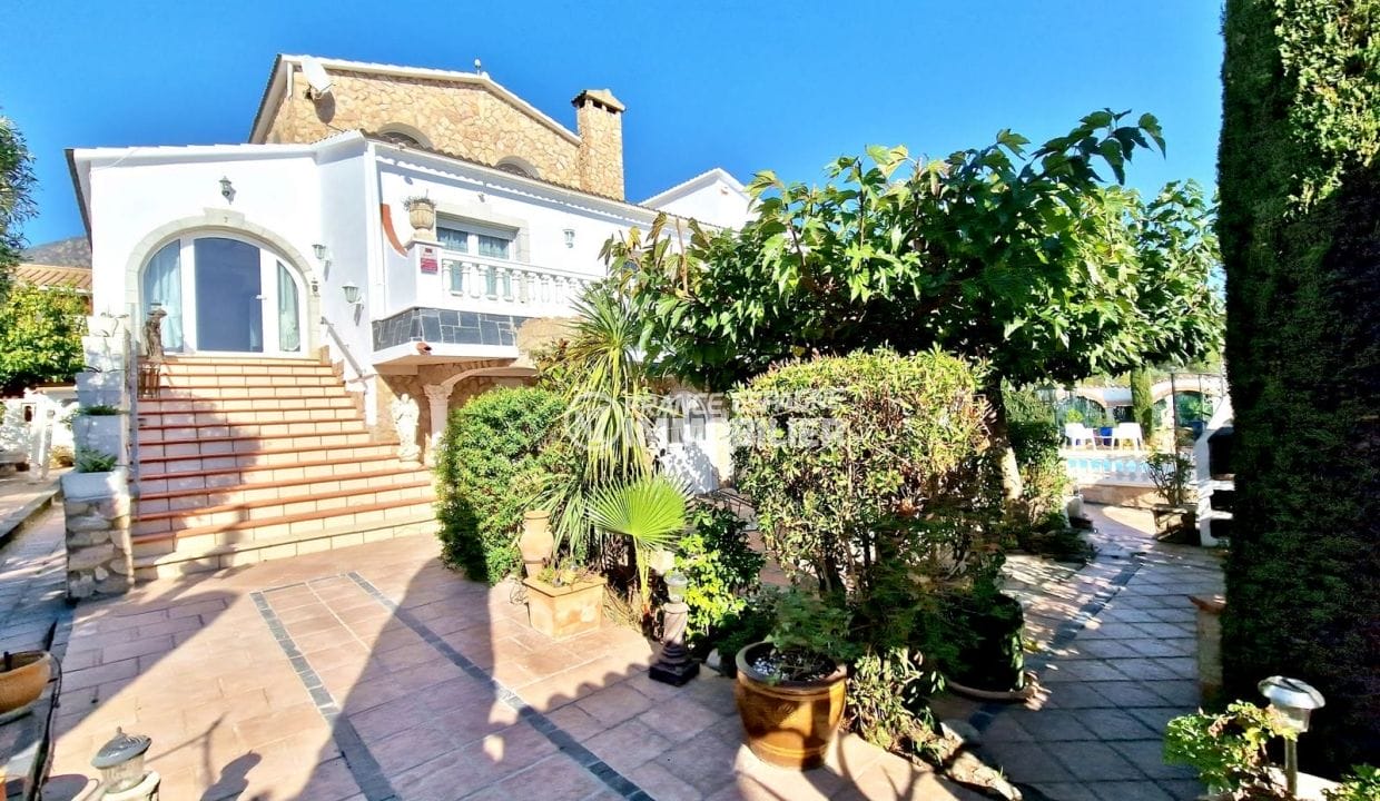 house for sale costa brava, 7 rooms 450 m² sea view, large lot