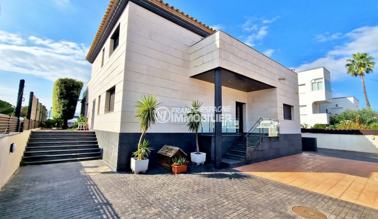 vente immobiliere rosas: villa 6 pièces 523 m² vue sur canal, villa indépendante