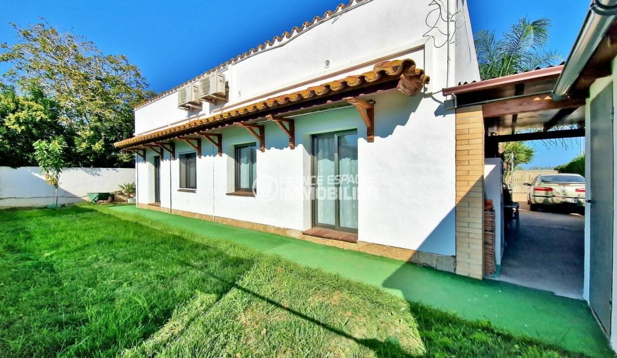 Comprar a Espanya: Villa 6 habitacions 170 m² Xalet d'una sola planta, 4 orientades