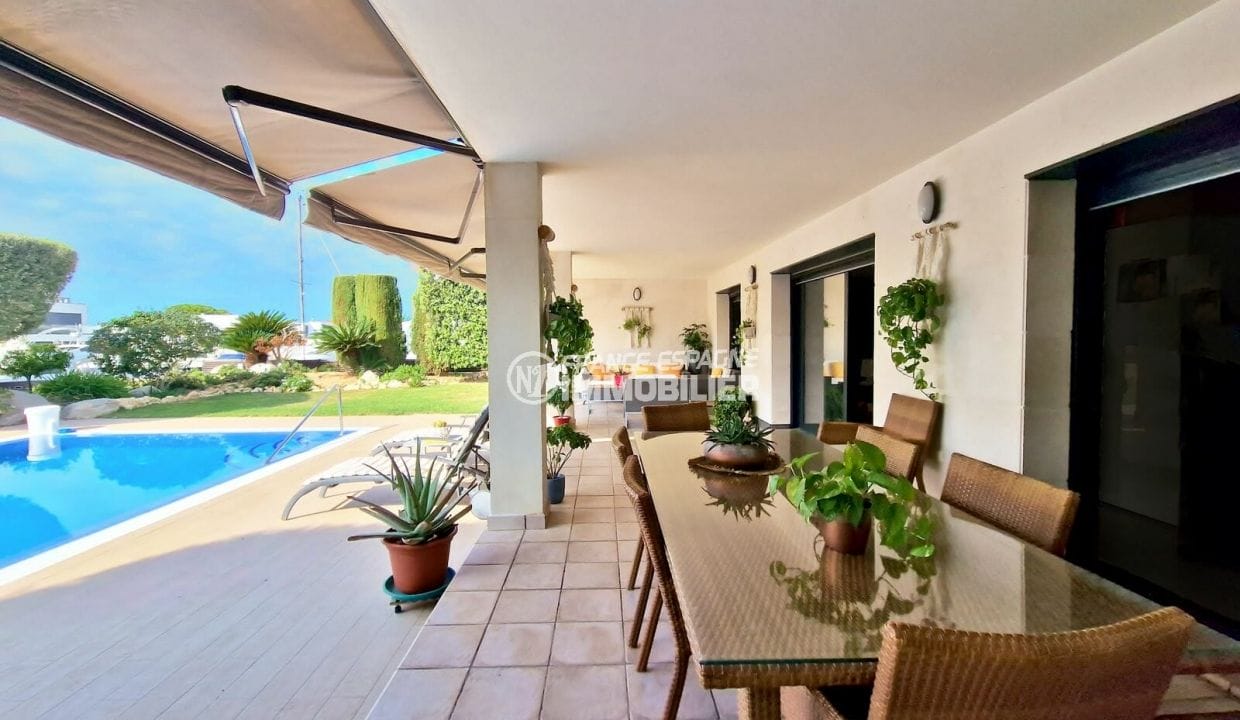 Venda casa Rosas España, 6 habitacions 523 m² Vistes al canal, terrassa coberta