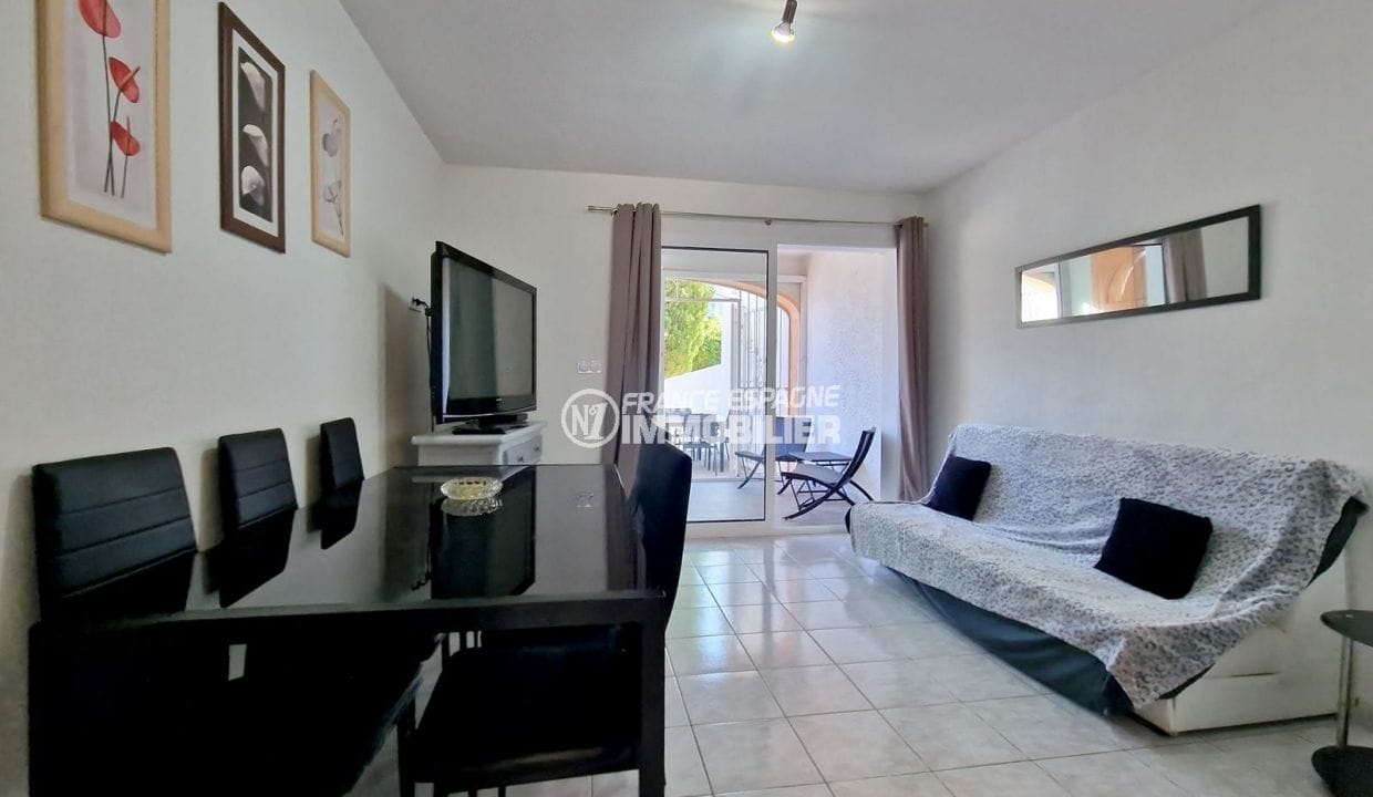 house for sale spain, 5 rooms 133 m² with 15m mooring, living room 1st house