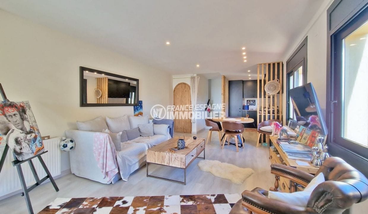 Rosas Espanya a la venda: Villa 3 habitacions 165 m² Vista a la badia de Roses, lluminosa sala d'estar