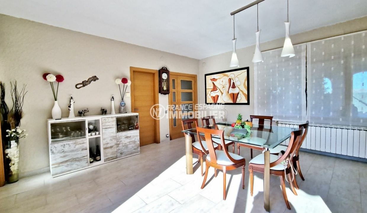 n1 immobilier france espagne: villa 6 pièces 170 m² de plain-pied, salle à manger