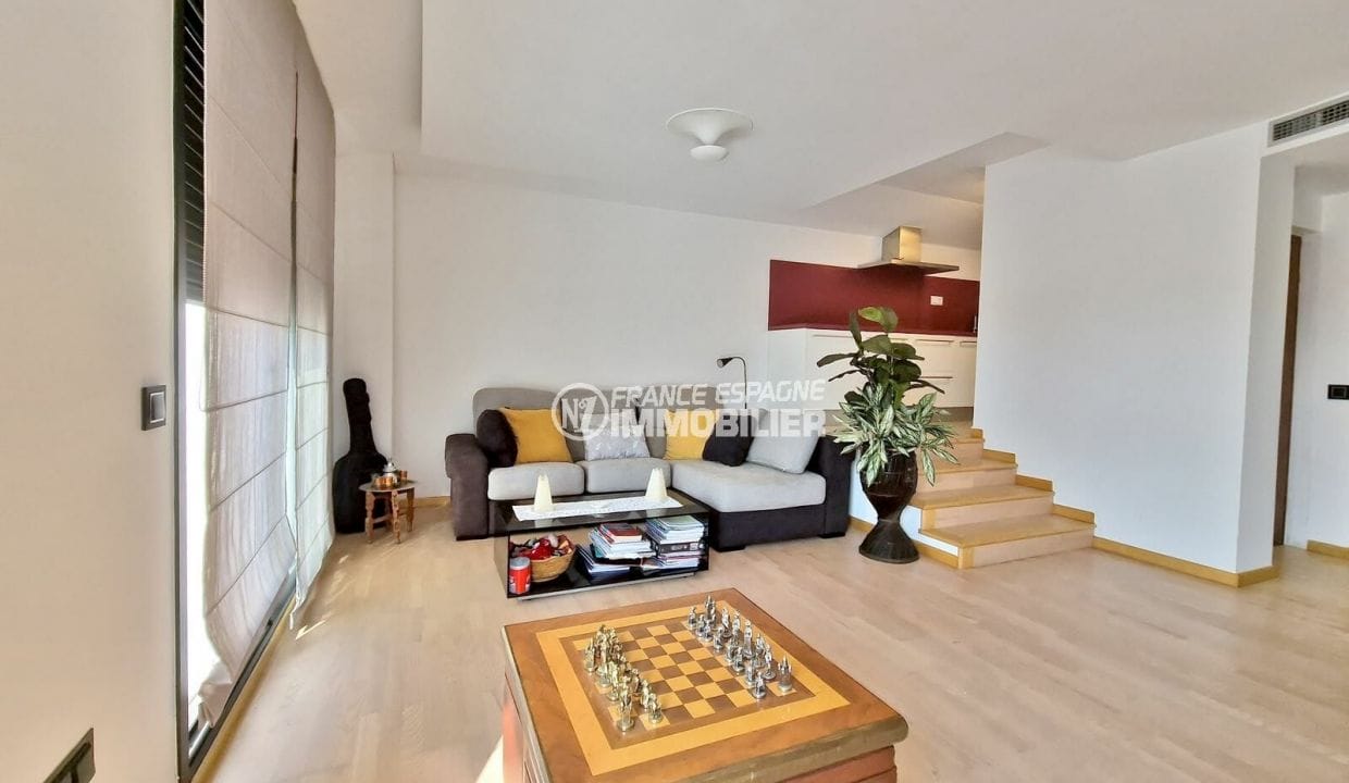 Venda casa Roses Espanya, 6 habitacions 523 m² Vista al canal, aplicació de la sala d'estar