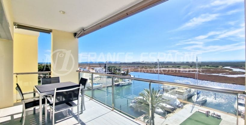 appartement vue mer/canal roses 4 pièces 112 m², terrasse vue canal