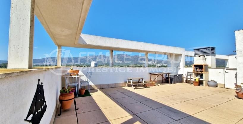 appartement atico roses 2 pièces 56 m², solarium vue montagnes
