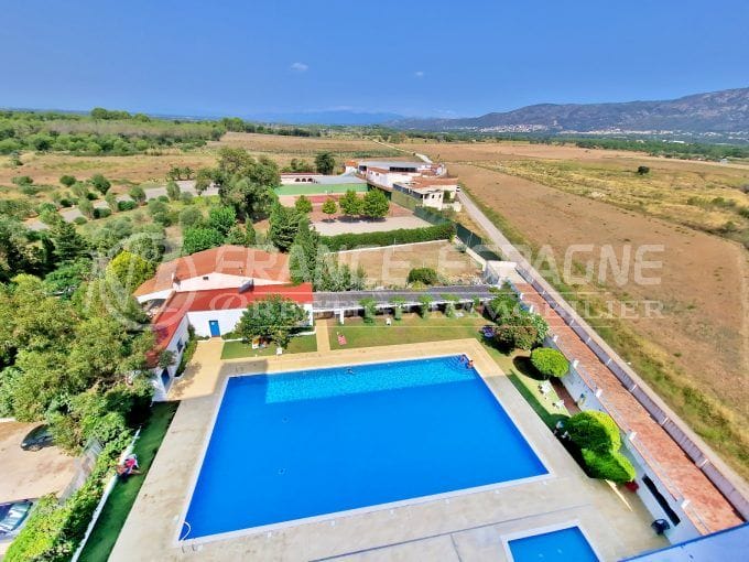 studio vue dégagée roses 1 pièce 27 m², vue dégagée-montagnes