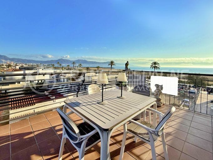 appartement 1ère ligne empuriabrava 3 pièces 155 m², terrase vue mer