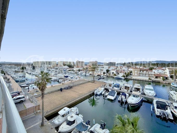 appartement vue marina roses 3 pièces 68 m², belle vue marina