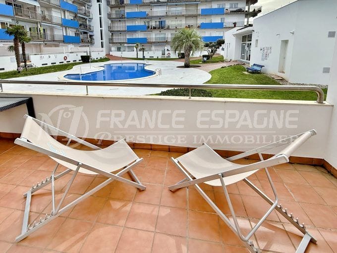 appartement en vente roses 2 pièces 58 m², terrasse vue piscine