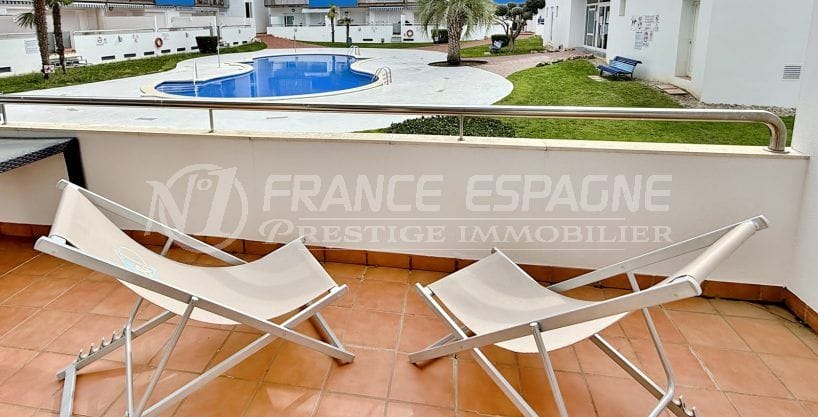 appartement en vente roses 2 pièces 58 m², terrasse vue piscine