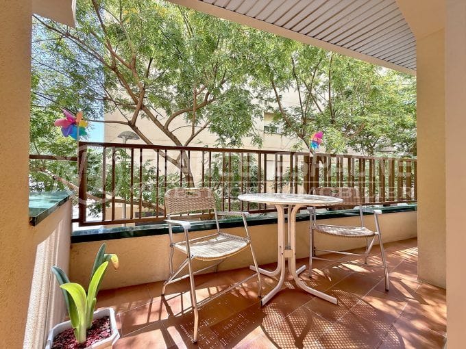appartement roses centre 4 pièces 86 m², terrasse couverte