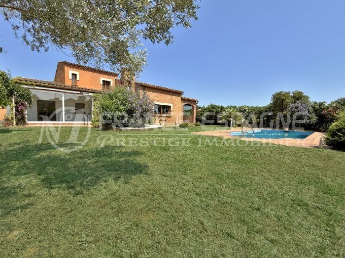 villa charmante peralada 5 pièces 332 m², grand terrain