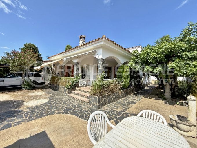 maison plain-pied empuriabrava 4 pièces 135 m², charmante maison